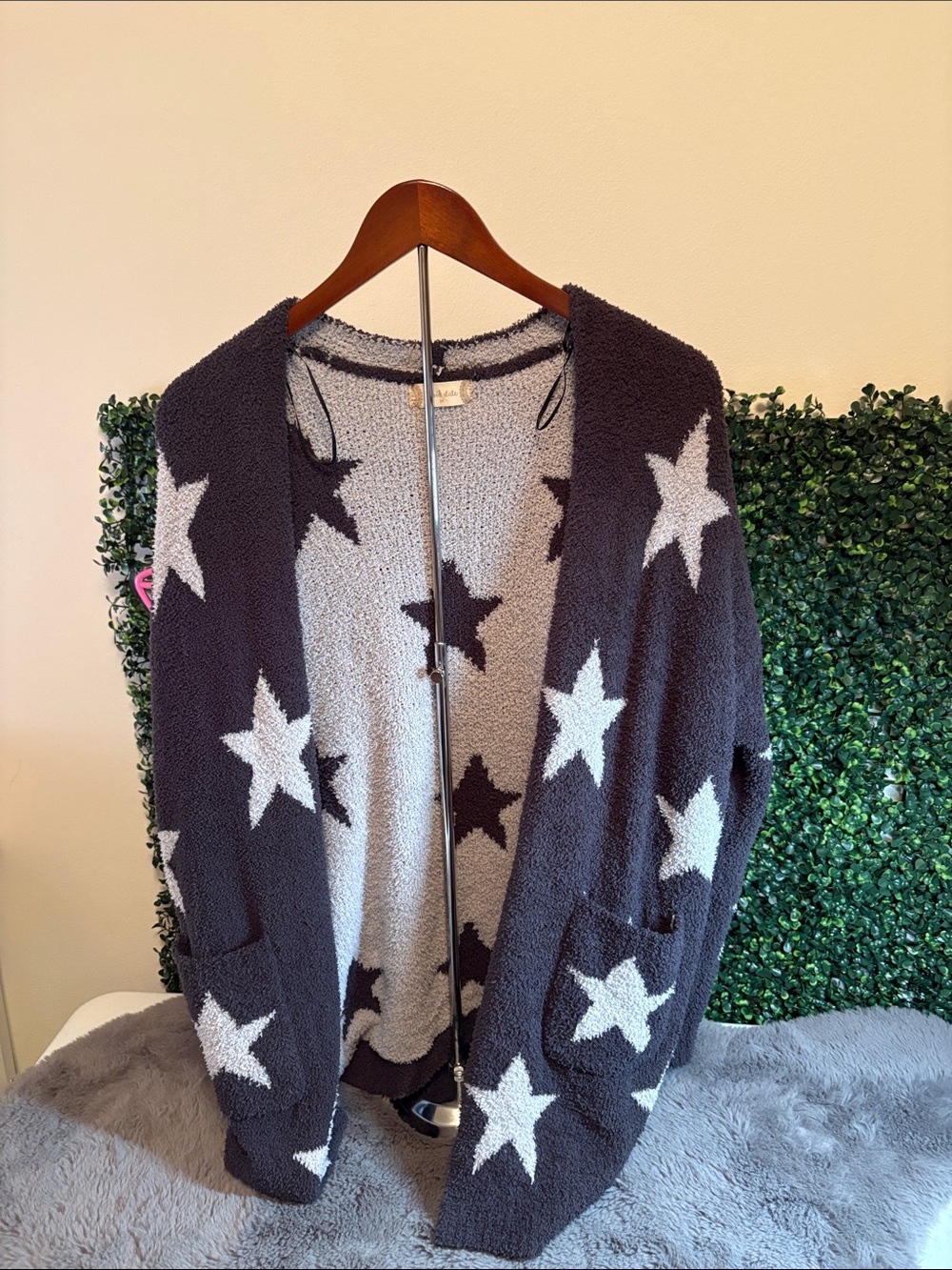 Altar'd State Black and Cream Star Cozy Cardigan Size Medium